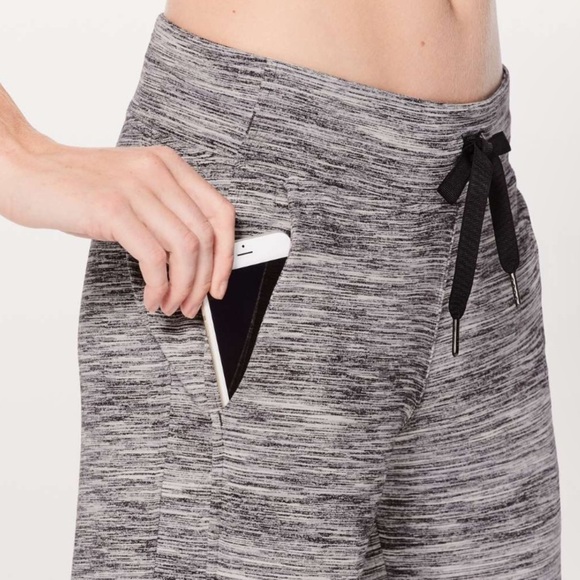 Lululemon Ready To Rulu Pant - Picture 3 of 9